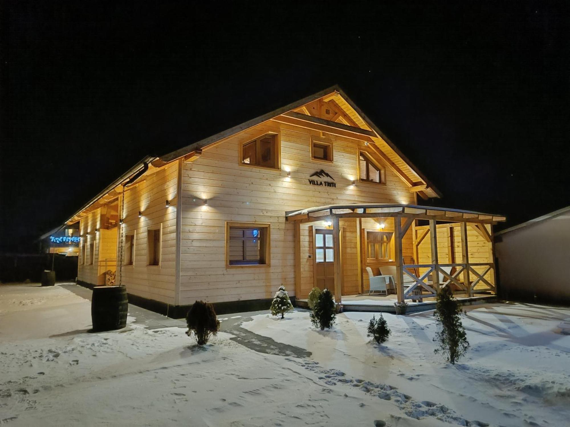 Villa Triti Стара-Лесна Экстерьер фото