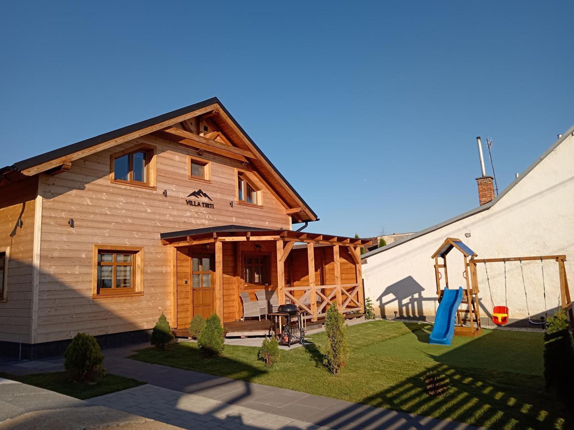 Villa Triti Стара-Лесна Экстерьер фото